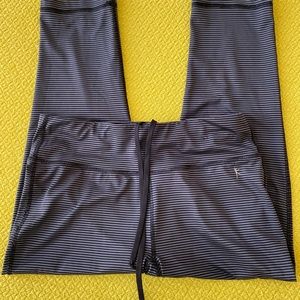 Danskin leggings size small